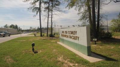 Vista del exterior del Centro de Detención Joe Corley ubicado en la ciudad de Conroe (al norte de Houston). EFE/Alicia Pérez/Archivo