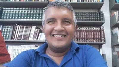 El periodista hondureño Luis Almendares murió esta madrugada en el hospital Santa Teresa.