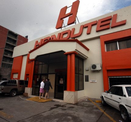 Hondutel vendió 4,500 líneas gracias al bloqueo de llamadas en centros penales