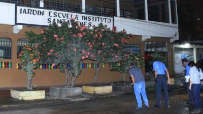El atentado ocurrió en el bulevar de la colonia Montefresco frente al centro educativo.