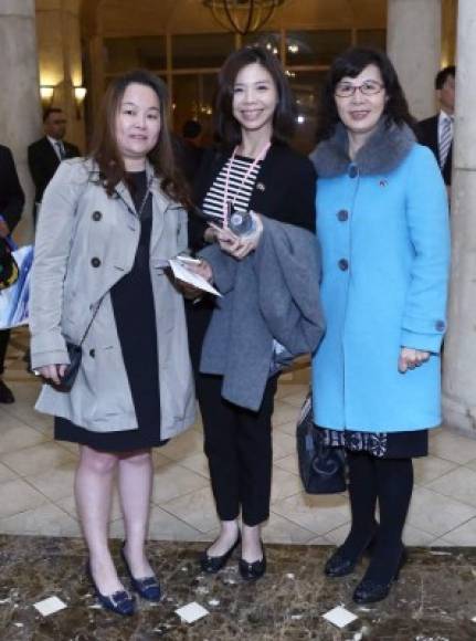 Connie Lin, Tzy Yung Hung y Hsiu Hsia Chu Chen.