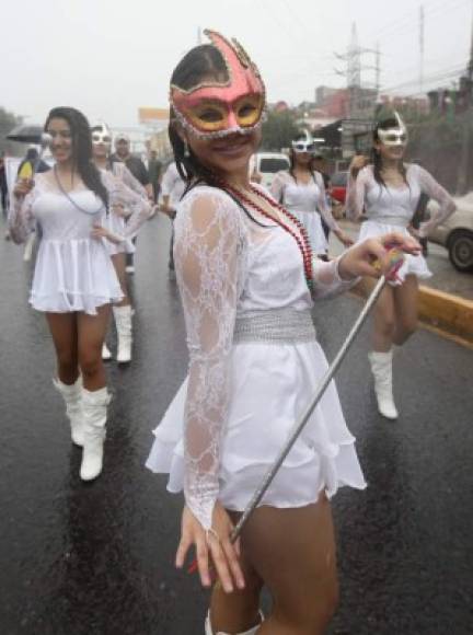 Capitalinos celebran el 437 aniversario de Tegucigalpa.