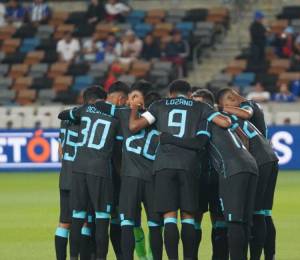 Indignación y preocupación tras el empate 1-1 entre las selecciones de Honduras y El Salvador en amistoso disputado en Houston.