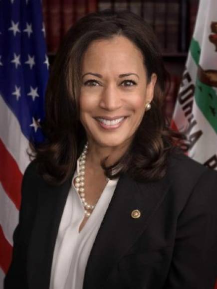 Después de dos períodos como fiscal en San Francisco (2004-2011), fue elegida dos veces fiscal de California (2011-2017), convirtiéndose en la primera mujer, pero también en la primera persona negra, en dirigir los servicios judiciales del estado más poblado del país.