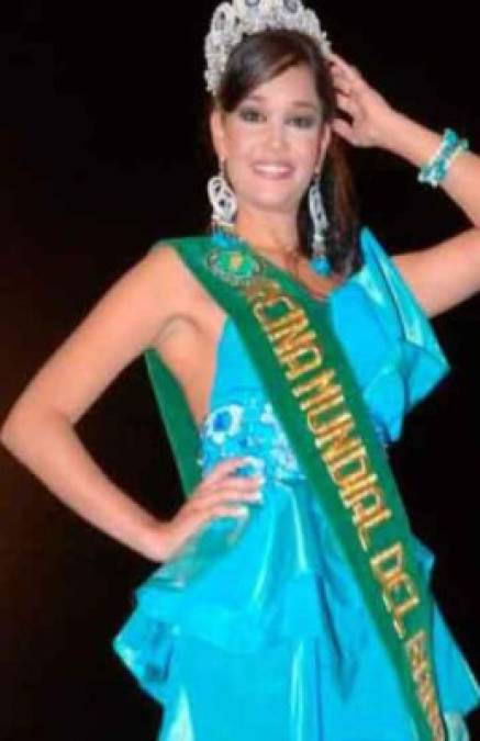 Alessa fue Miss Honduras Tierra en 2010. Ella es la linda esposa de Antony Lozano, quien milita en el Girona de España.