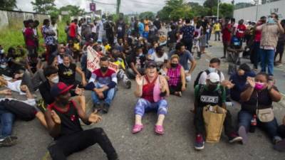 Las reuniones de las autoridades con los haitianos se producen después de que un operativo policial les diera un susto de muerte poco antes del amanecer del jueves.