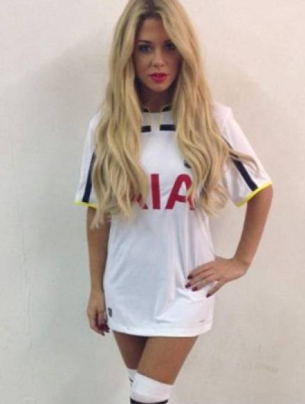 Bianca es una seguidora del club Tottenham de Inglaterra.