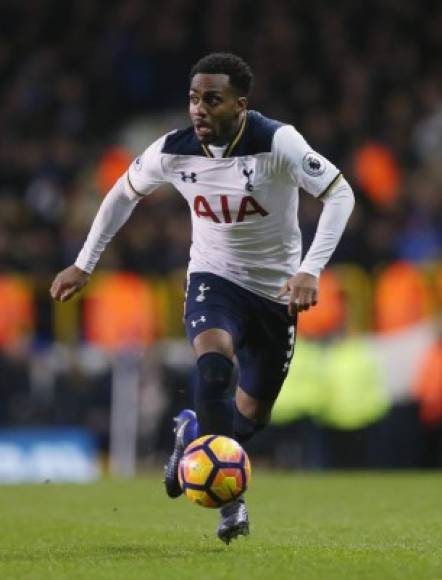 El lateral zurdo del Tottenham, Danny Rose, ha dejado caer en una entrevista para Sky que podría dejar el equipo que dirige Pochettino. Tanto el Manchester United como el Chelsea están interesados en el jugador y esperan que el Tottenham ponga un precio para pagarlo. Sin embargo, Rose no pedirá salir porque está muy agradecido al club que le ha dado la oportunidad de hacerse un nombre.