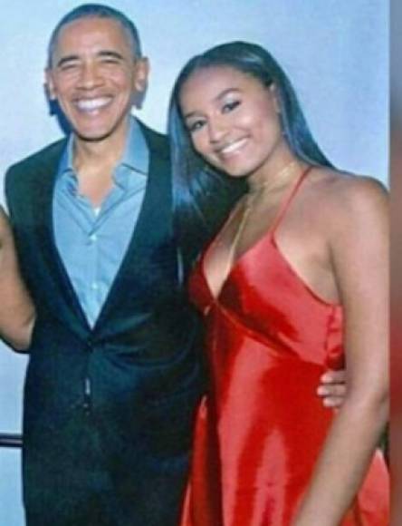 Obama y Michelle, que residen en Washington D.C., podrían regresar a Chicago una vez que Sasha se mude a la universidad en septiembre próximo.