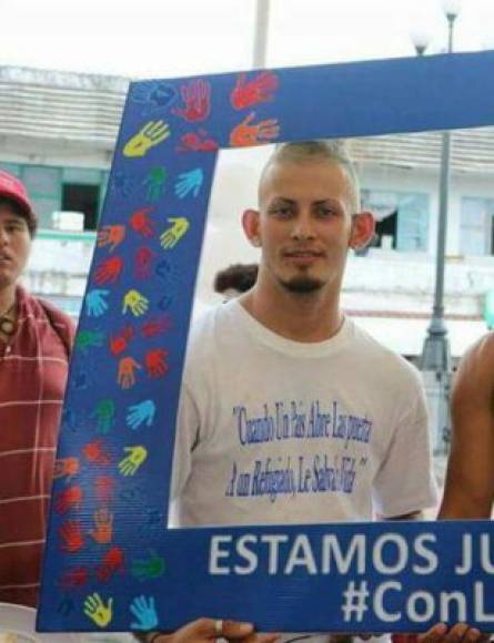 Se informó que Edwin Rivera Paz tenía la calidad de refugiado en Acayucan, México. Hasta el momento Cancillería de Honduras no informa nada acerca de esta muerte.<br/>