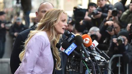 La actriz de cine para adultos, Stormy Daniels, alega haber tenido una relación extramatrimonial con Trump.