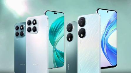 El HONOR X8b lo encuentras en colores cautivadores: aquamarino, plata titanio y negro, mientras que el HONOR X7b está disponible en tres impresionantes colores: brisa de plata, verde esmeralda y negro.