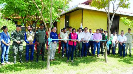 <b>Representantes del Gobierno estadounidense y hondureño inauguran el proyecto.</b>