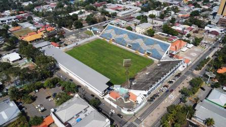 El estadio Morazán está descartado por los inconvenientes recientes del mal estado de la grama.