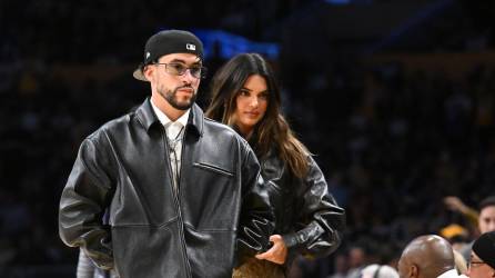 Luego de que no se les viera juntos desde finales de octubre, rumores de una supuesta ruptura entre Kendall Jenner y Bad Bunny empezaron a surgir en redes, y ahora aseguran que ambos terminaron su romance.