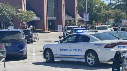 La policía respondió a un nuevo tiroteo en las afueras de un supermercado en Memphis.