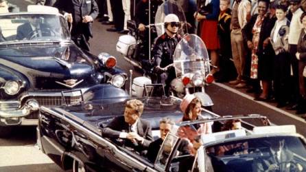 Kennedy fue asesinado el 22 de noviembre de 1963 durante un recorrido en Dallas, Texas.