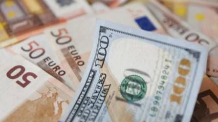 El euro se cambia este lunes a 0,9964 dólares tras registrar una nueva caída.