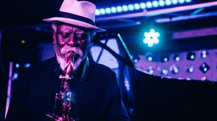 Pharoah Sanders murió a los 81 años.