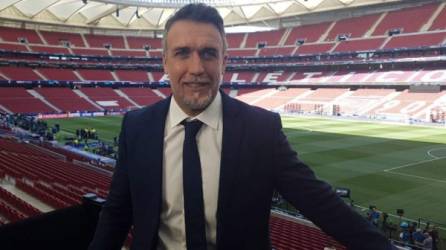 ¿Lo recuerdas? El exdelantero argentino Gabriel Batistuta causó revuelo en las últimas horas al anunciar una drástica decisión que ha tomado para terminar de una vez por todas con los dolores en su tobillo que lo aquejan desde su retiro del fútbol.