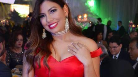 Angie Samantha Peña Melgares en enero de 2022 tras la celebración de Año Nuevo en la playa de West Bay, Roatán.