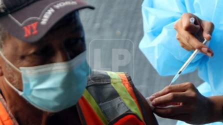 Miles de hondureños han decidido no vacunarse contra el covid-19.