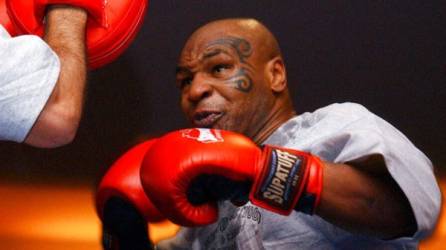 Mike Tyson cuenta con 54 años de edad y se alista para su regreso al ring.