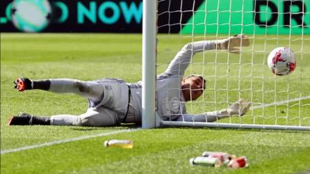 Keylor Navas tuvo complicidad en los goles que encajó en la derrota del Nottingham Forest ante el Brentford.