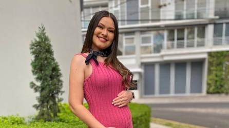 La presentadora y modelo hondureño Malubi Paz revolucionó las redes sociales al anunciar que está embarazada. La linda chica en su momento fue novia de Romell Quioto.
