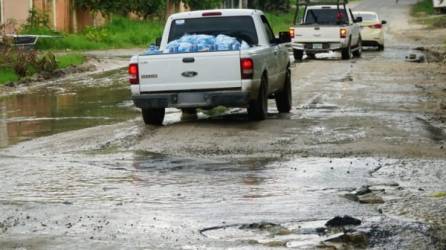 Los habitantes del sector Jucutuma o Ticamaya afirman estar gravemente afectados por la condición de la carretera.