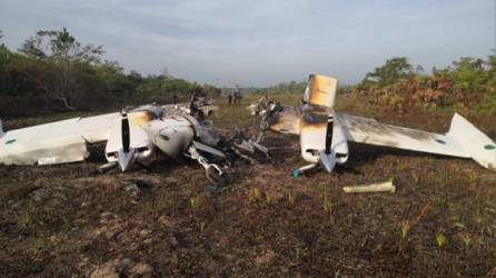 Así quedó la avioneta en su intento de aterrizar sobre un sector de Gracias a Dios.