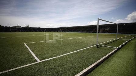 El estadio Roberto Suazo Córdova cuenta con un espectacular césped.