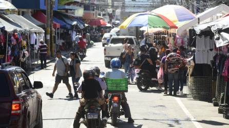 El centro de la ciudad, por su ubicación estratégica, es el punto de mayor congestionamiento poblacional.