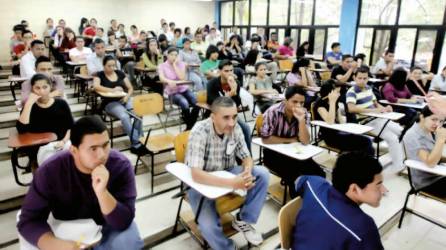 Menos jóvenes logran culminar sus estudios.