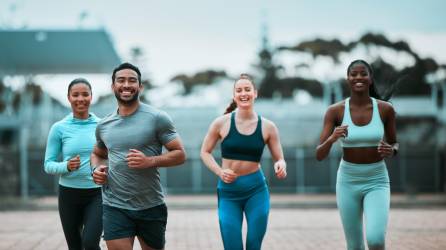 Motivación. Busque otras personas para practicar deporte.