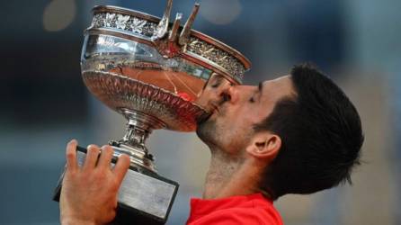 Novak Djokovic (N.1 del ranking ATP) se proclamó campeón de Roland Garros. Foto AFP.