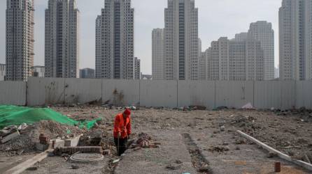 Alrededor del 6 por ciento de las ciudades costeras chinas podrían estar en peligro. Construcción de aceras en Tianjin.