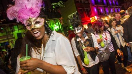 El “mardi gras” o martes de carnaval es la celebración más esperada del año. Tan solo 50 personas participan en su elaboración para un día de fiesta sin parar.