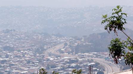 Las autoridades de Tegucigalpa han recomendado a la población el uso de mascarillas ante la mala calidad del aire.