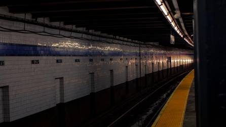 Después de la muerte de Matthew Sachman, en el metro de NY, hubo obituarios falsos en internet.
