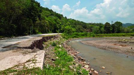 Luego de sortear hoyos entre San Pedro Sula y Santa Bárbara, llegar a Copán era un alivio. Fotos: Melvin Cubas.