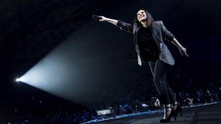 Titulado sencillamente “Laura Pausini World Tour”, la artista ofrecerá desde su primera parada en el estadio de Rimini once espectáculos en su país.