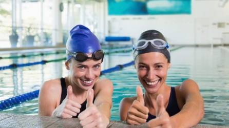 La natación es uno de los mejores ejercicios para optimizar la postura y corregir probables complicaciones de la columna.