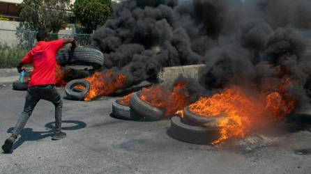La ola de violencia en Haití por las pandillas criminales ha provocado un éxodo de personas.