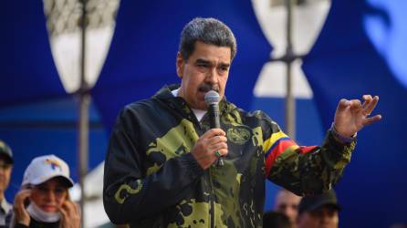 Maduro busca un nuevo mandato al frente de Venezuela con una ofensiva judicial contra la oposición.