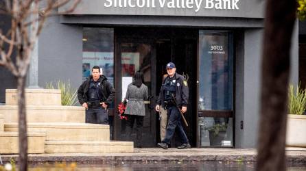 Las autoridades estadounidenses cerraron el banco el viernes para proteger los depósitos de sus clientes.
