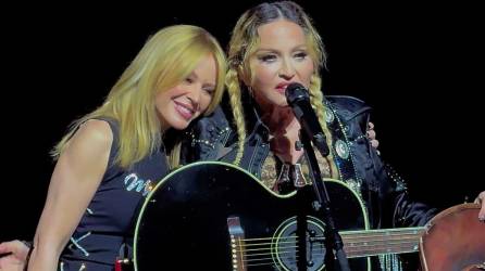 Kylie Minogue y Madonna cantaron a duetos varios temas.