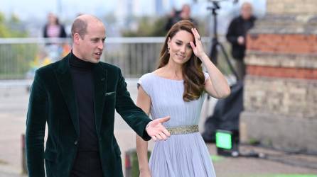 El príncipe William, nieto de Isabel II, entregará sus primeros premios medioambientales Earthshot en una ceremonia de gala este domingo, tras una semana marcada por el descontento de la realeza británica ante la inacción de los líderes mundiales frente al cambio climático.