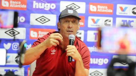 Pedro Troglio compareció en rueda de prensa tras el final del Olimpia vs Real España.