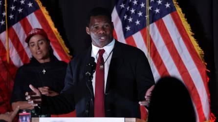 El ex jugador<b> </b>del<b> </b>fútbol americano Herschel Walker busca arrebatar el escaño demócrata de Georgia en el Senado.